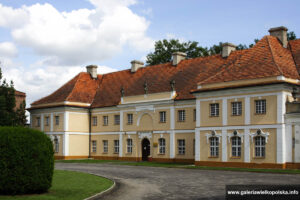 Oficyna pałacu w Pawłowicach