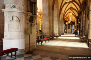Wnętrze katedry w Gnieźnie