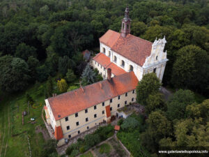 Klasztor w Woźnikach