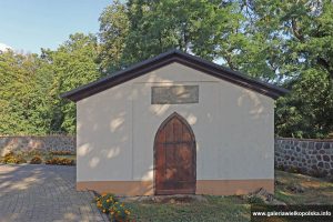 Murowana kaplica w Gleśnie
